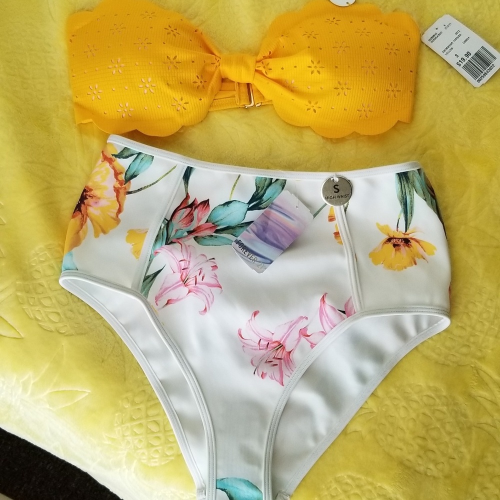 NWT F21 Floral Bikini